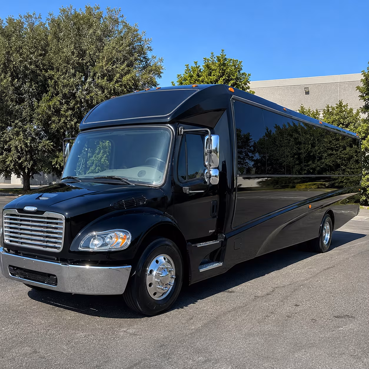 mesquite 28 passenger minibus