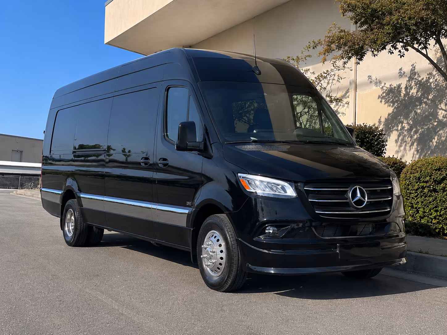 secure transportation for your next airport transfer 2